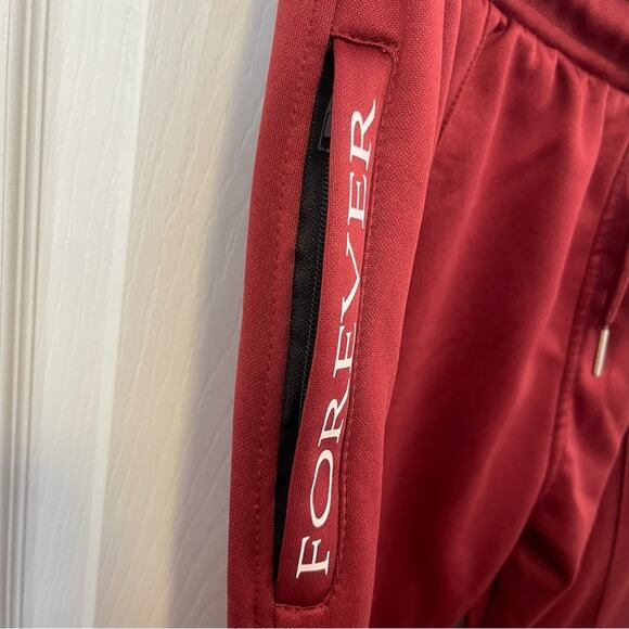 BraveHeart Burgundy Luxury Jogger Set - Picture 11 of 13